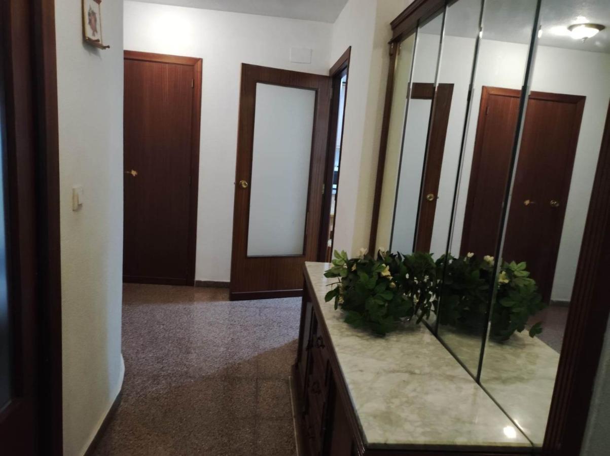 10-46-1- Комната В Квартире Для 4 Человек В Аликанте Alicante Exterior foto